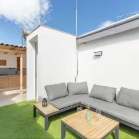 Con Terraza Сasa de vacaciones *